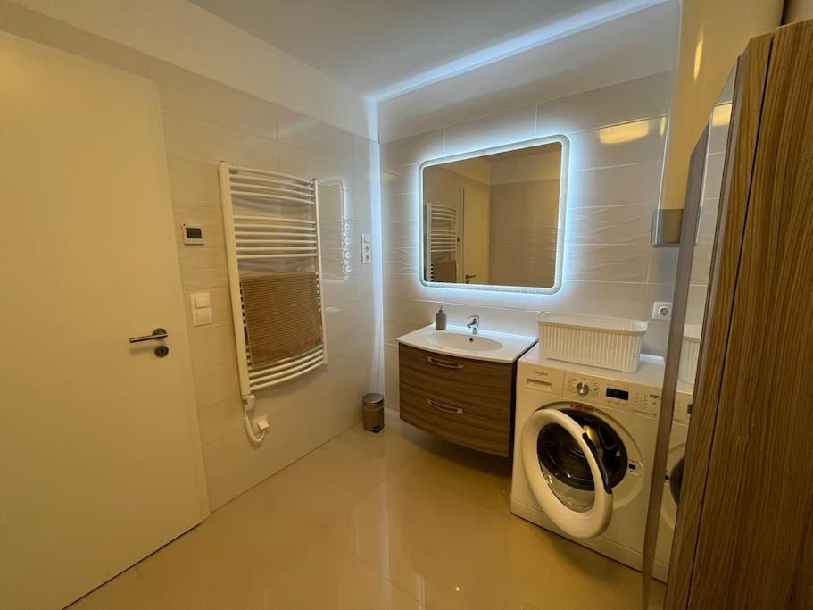 Swan Apartman - Keszthely Exterior foto